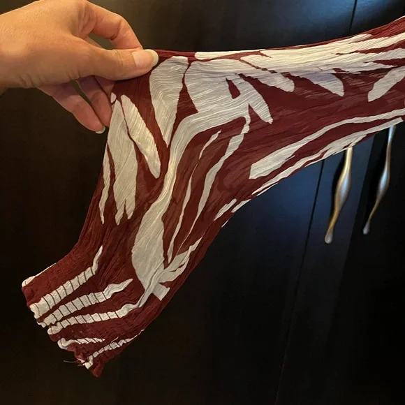 Anthropologie Marais Chiffon Mini Dress w/ ruffled skirt. Maroon, white. L-XL - Picture 10 of 15